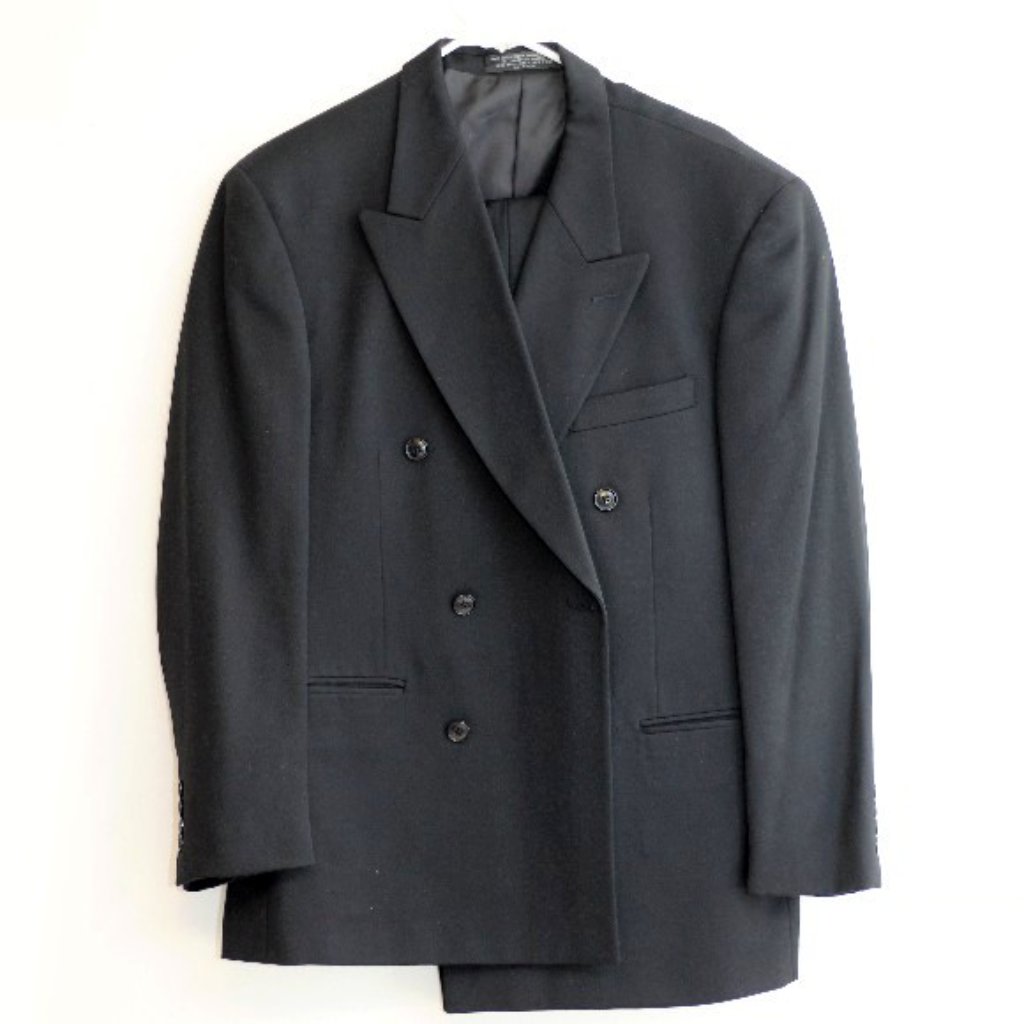 Men's Suit By Jones New York 40r